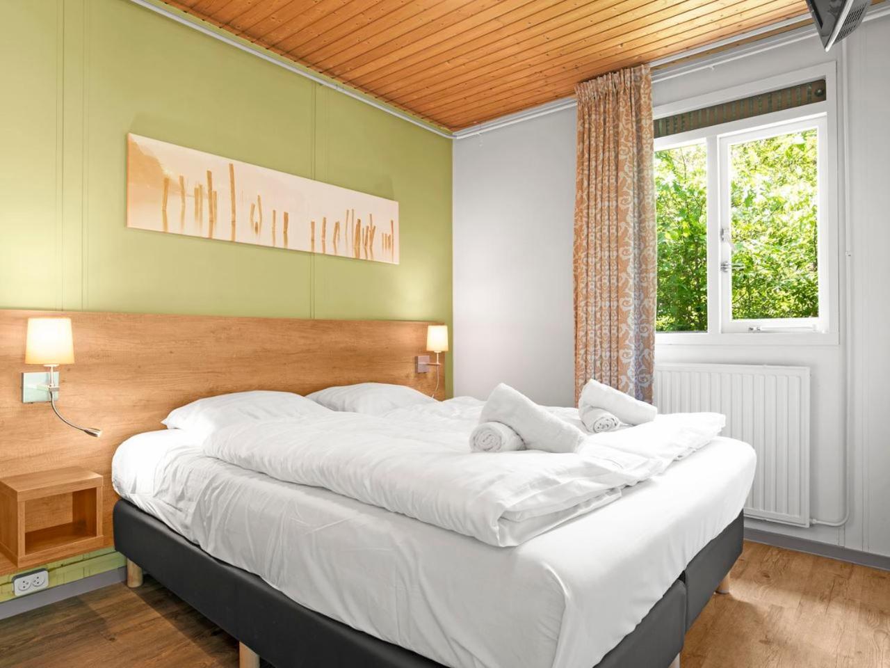 Luxury 4-Person Bungalow In The Holiday Park Landal Twenhaarsveld Holten Quarto foto