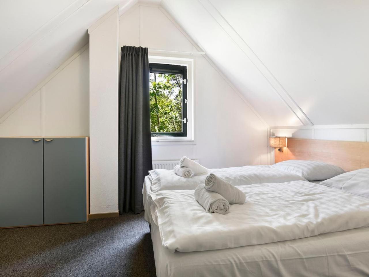Luxury 4-Person Bungalow In The Holiday Park Landal Twenhaarsveld Holten Quarto foto