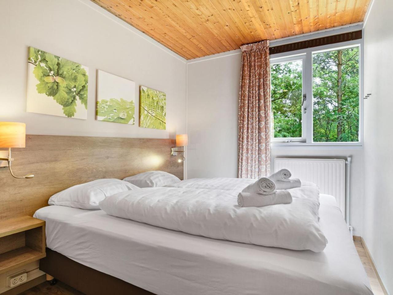 Luxury 4-Person Bungalow In The Holiday Park Landal Twenhaarsveld Holten Quarto foto
