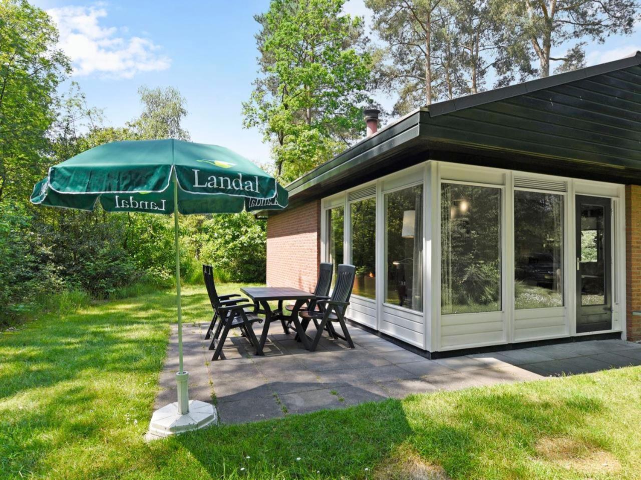 Luxury 4-Person Bungalow In The Holiday Park Landal Twenhaarsveld Holten Quarto foto