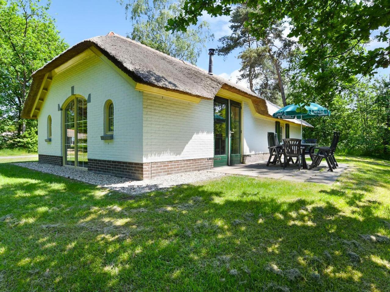 Luxury 4-Person Bungalow In The Holiday Park Landal Twenhaarsveld Holten Quarto foto